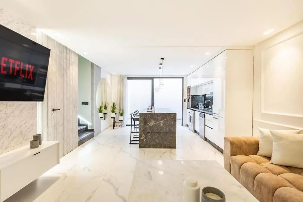 아파트 New Duplex Haut Standing A Victor Hugo, Gueliz 마라케시 모로코
