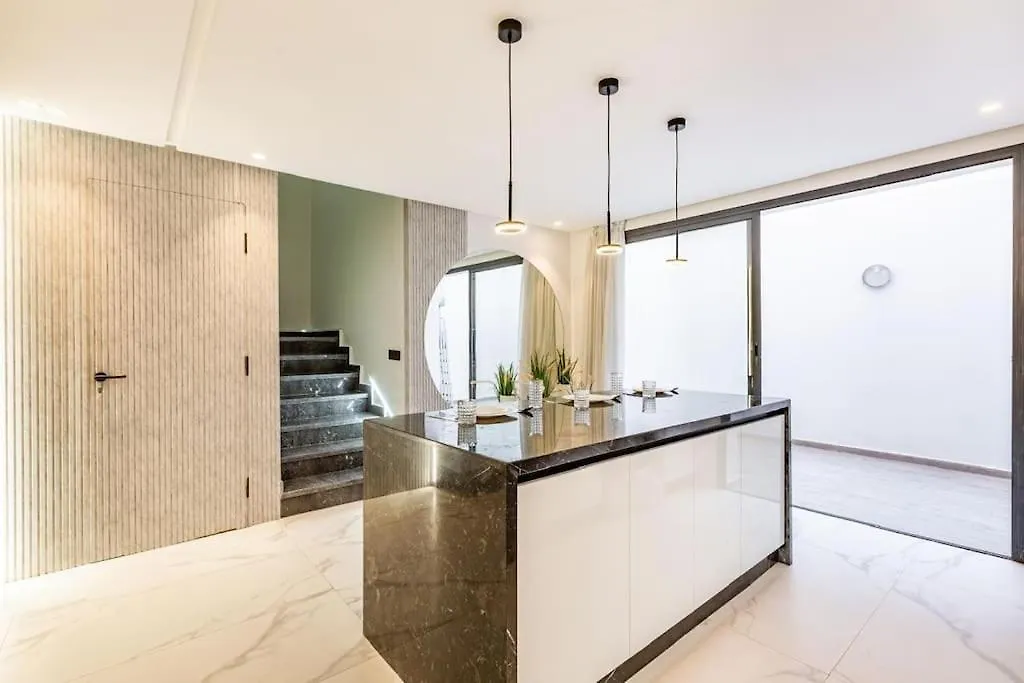 New Duplex Haut Standing A Victor Hugo, Gueliz 마라케시 아파트
