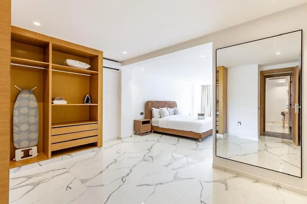 New Duplex Haut Standing A Victor Hugo, Gueliz 마라케시 0*,  모로코